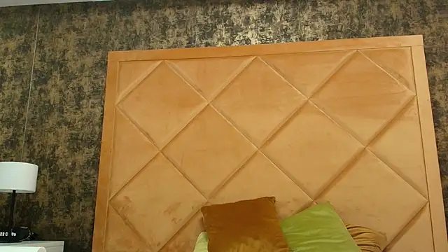 TinyBlair live sex cam