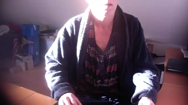 outlaw200's cam snapshot