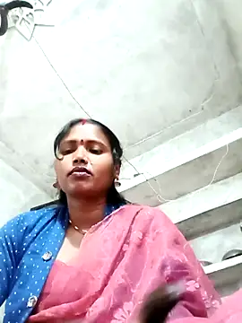 Cm_pooja's cam snapshot