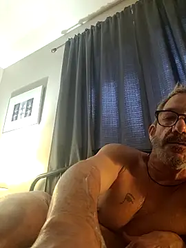 FoxDadBtm's cam snapshot