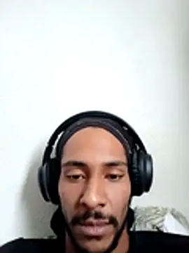 Mikaaa97 live sex cam