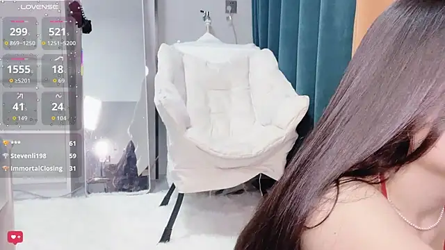 guaiguai-1713's cam snapshot