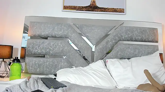 Slut_Milf_'s cam snapshot