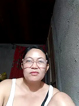 Everleigh_mom's cam snapshot