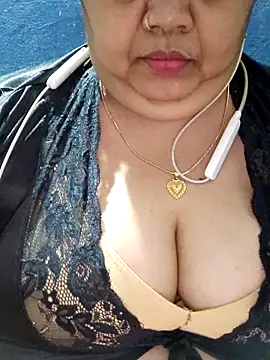 tamilthanushri's cam snapshot