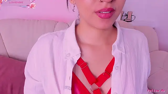 Radiant_Naomi live sex cam