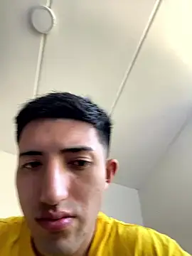 Un_Sluttyy live sex cam