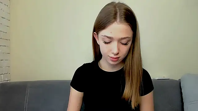 ElleLuv_'s cam snapshot