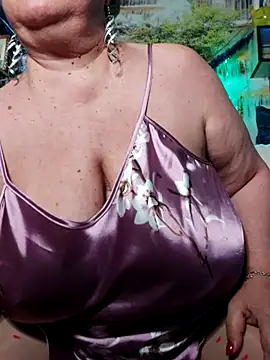 QueenPammy1 live sex cam