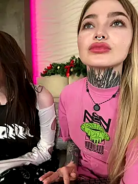 AriWild live sex cam