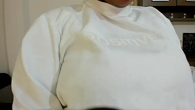 Lizzie_Williams_'s cam snapshot