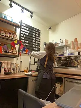 cinnabon_'s cam snapshot