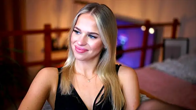 Emilyvanroessel live sex cam