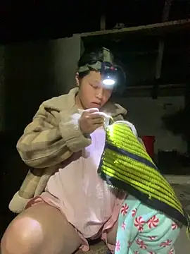 O_o_UwU_o_O's cam snapshot