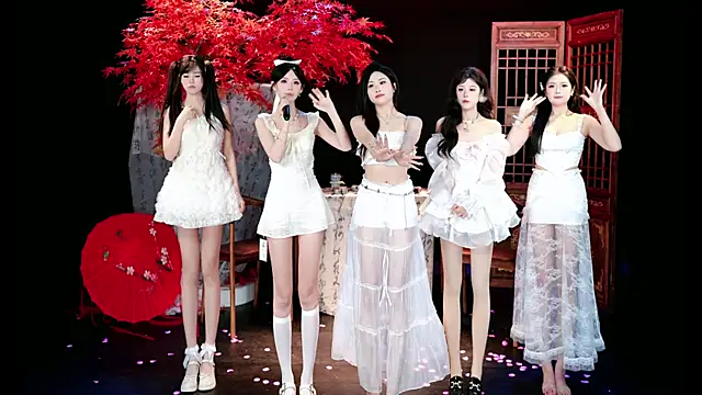 Shiny-girl7788 live sex cam