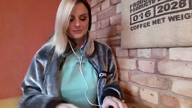 GoddessEvie live sex cam