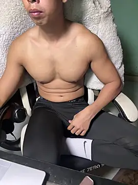 Thang100cu live sex cam