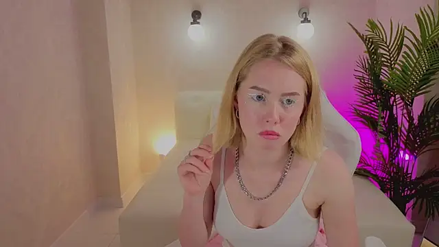 NoraCollins live sex cam