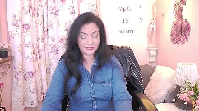 MyLovOne's cam snapshot