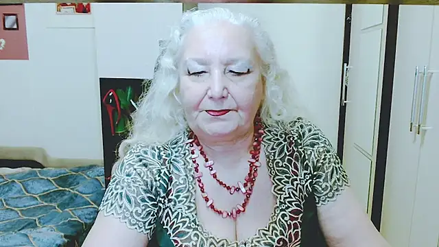 GrannyAlisa's cam snapshot