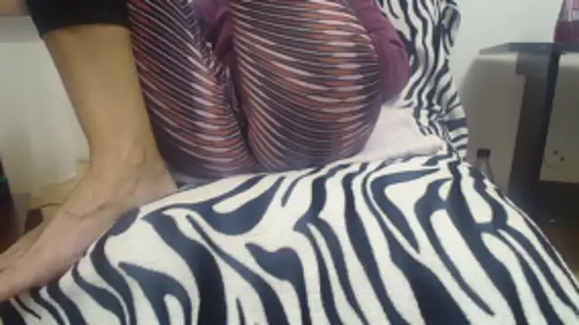 Web_Lady's cam snapshot