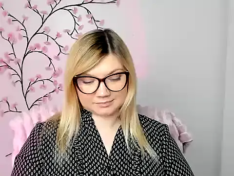 Lola_moree's cam snapshot