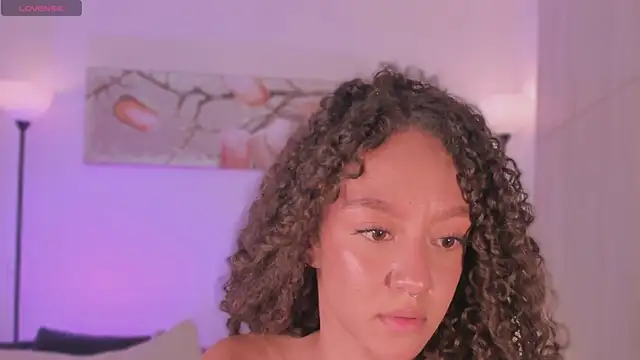 ChloeMoreti's cam snapshot