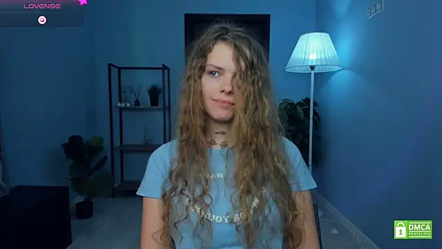 RayaNenlia's cam snapshot