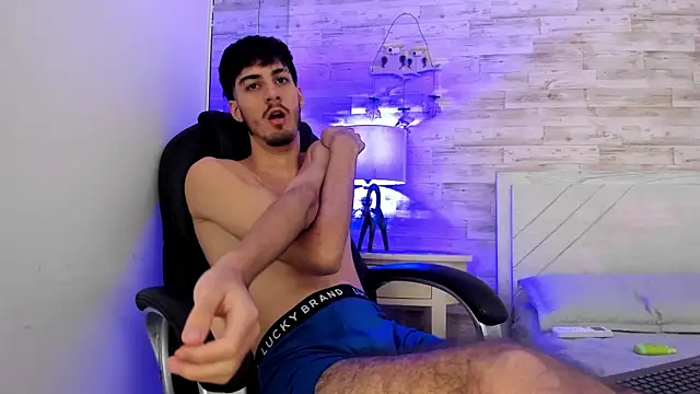 Emir_Ozan_ live sex cam