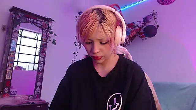 MaryJannes's cam snapshot