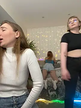 YKwhynot live sex cam