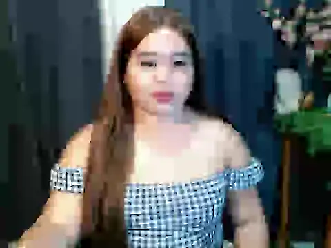 queen_staceyy live sex cam