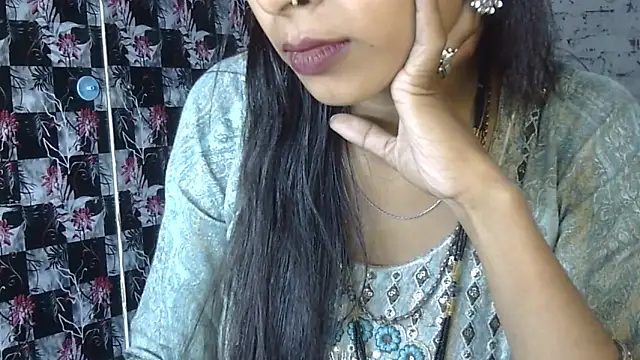 Sexy_Heena69's cam snapshot