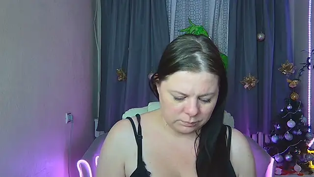 BritneyRaine live sex cam