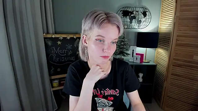 Madelaineses live sex cam