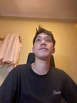 asian_guy_69's cam snapshot