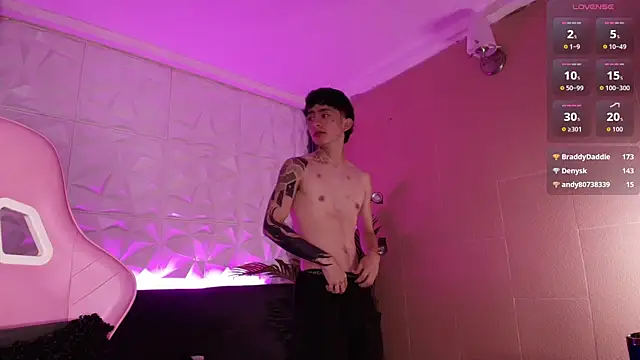 troy_rouge live sex cam