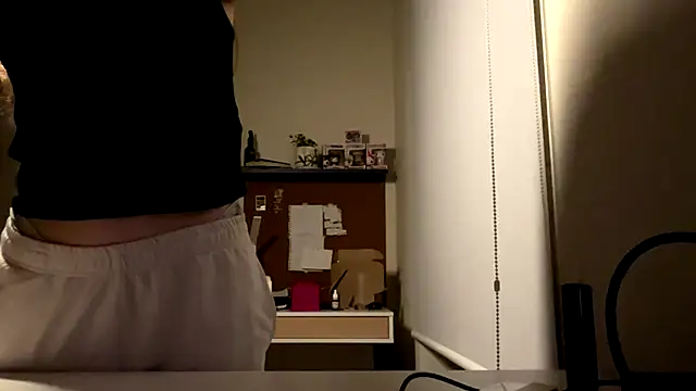 Callmeee_star's cam snapshot