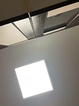 Lover_boy_89 live sex cam