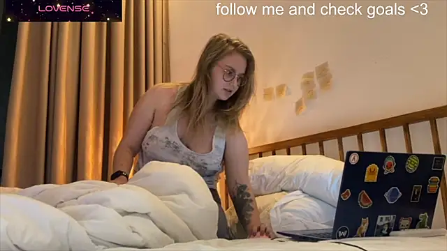 JacyWinslat live sex cam