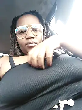 ThaBundaa live sex cam