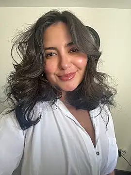 sukhakunis1 live sex cam