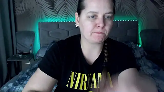 uliastar's cam snapshot