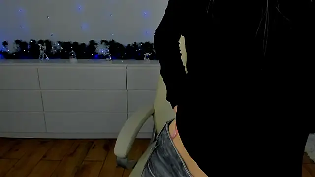 Alina_Blonde's cam snapshot