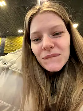 MaryHiggins live sex cam