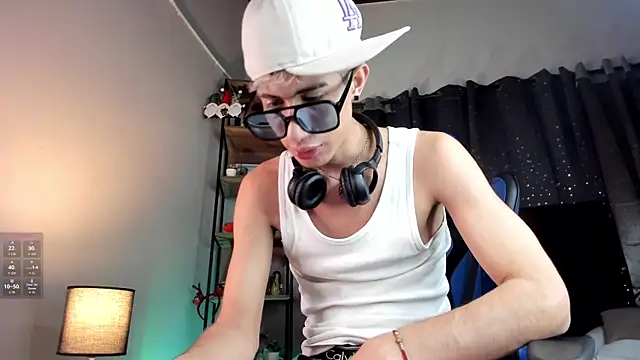 NovaaWheler live sex cam