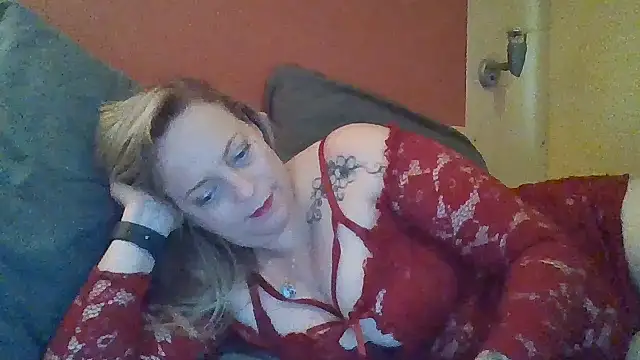 Miss-Chupagirly's cam snapshot