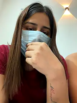 youngcoupleloverose's cam snapshot