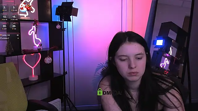 diara_ti's cam snapshot