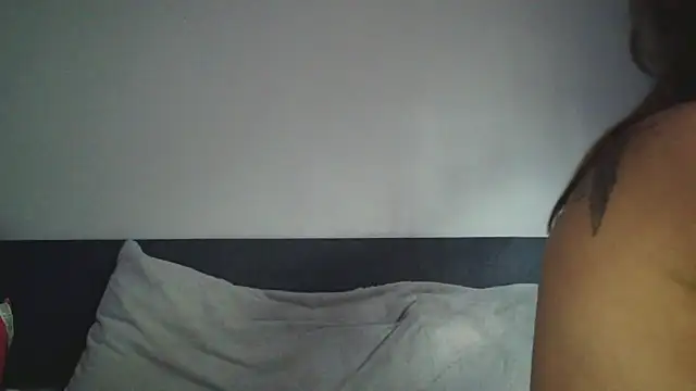 sexiirose22 live sex cam